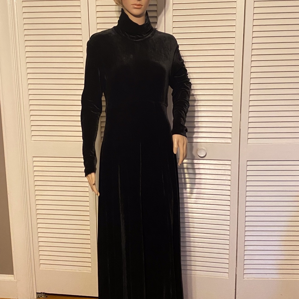 BARNEY'S New York Black Stretch Velvet Turtle Neck